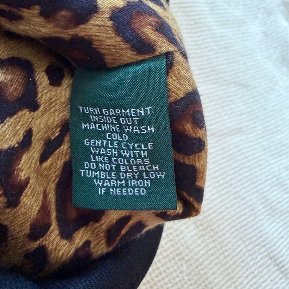 Ralph Lauren Vintage Black Jean Barn Jacket with Corduroy Collar - Picture 5 of 7